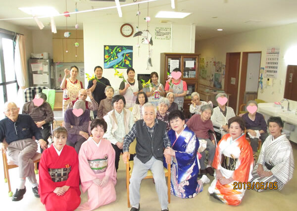 明るく暮らしやすい空間と介護を｜グループホーム いきいきの家 岬